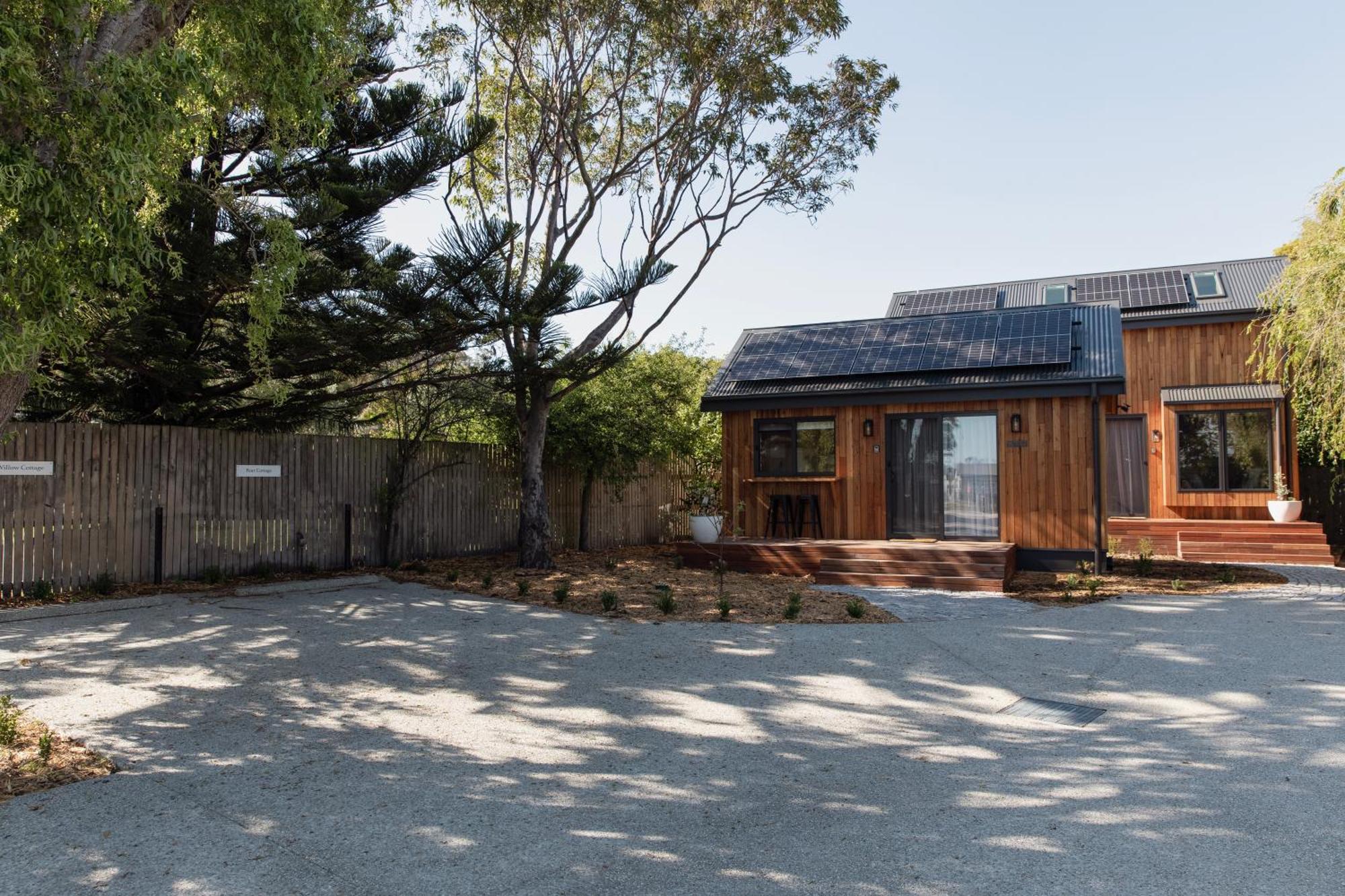 Bicheno Garden Cottages エクステリア 写真